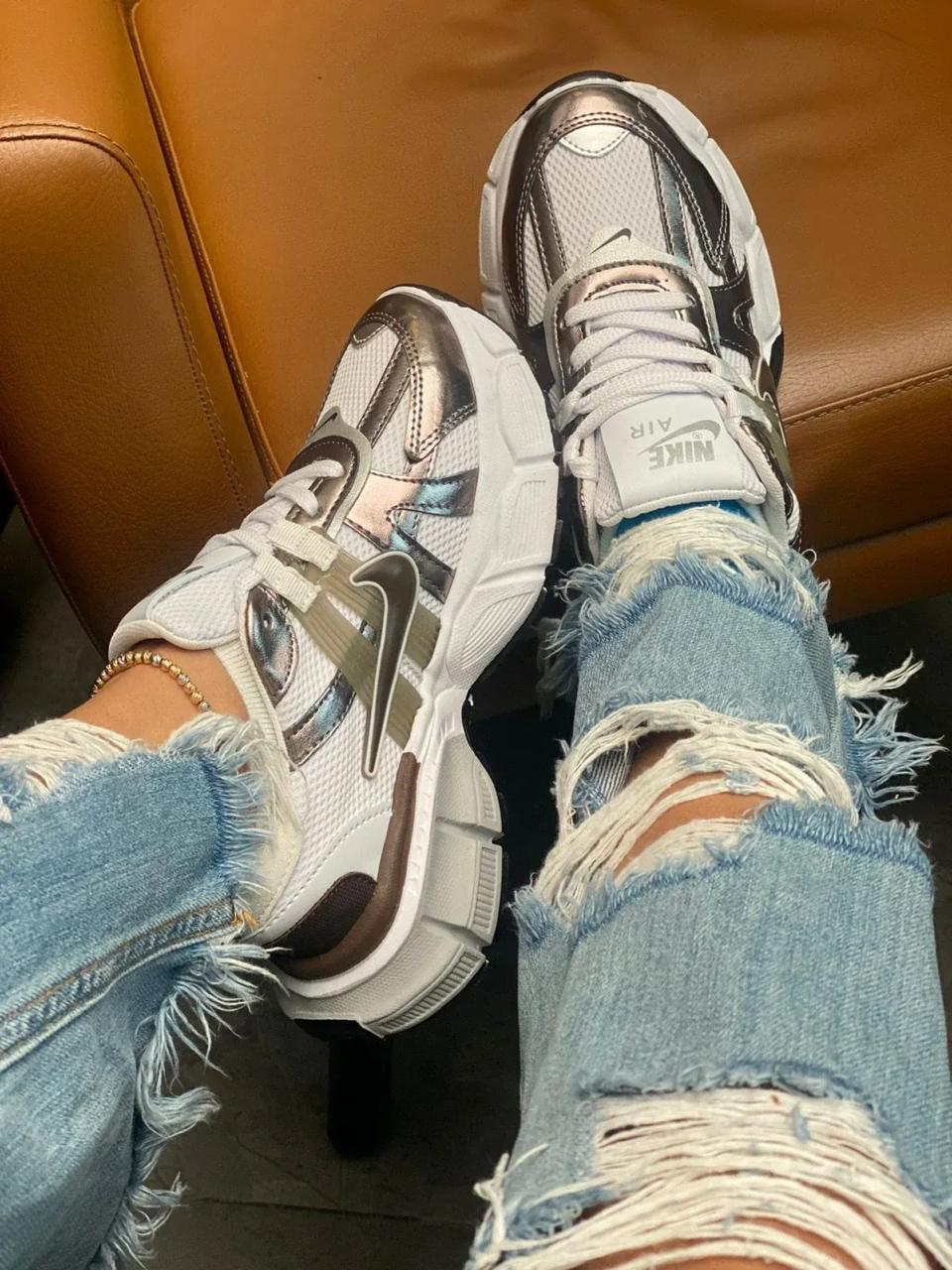 NUEVOS TENIS NK V2K